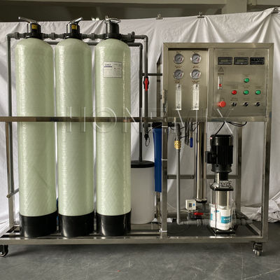 Une usine de traitement de l'eau en RO à un stade FRP usine d'osmose inverse automatique