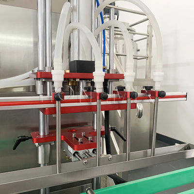 Machines automatiques de remplissage de liquide 1600W Filler à bouteille à pulvérisation 4 têtes