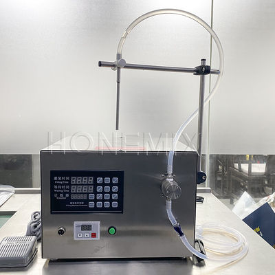 Machines de remplissage de liquide en acier inoxydable semi-automatique