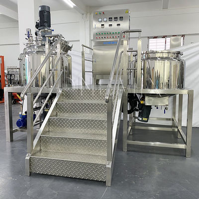 Mélangeur émulsifiant sous vide de précision 220V / 380V Machine de fabrication de crème corporelle