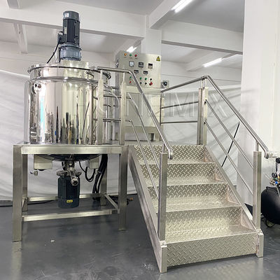 Machine de mélangeur de liquide détergent mobile