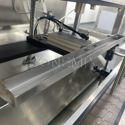 Machines de remplissage de liquide pour bouteilles de sauce 220V Contrôle PLC Conception imperméable