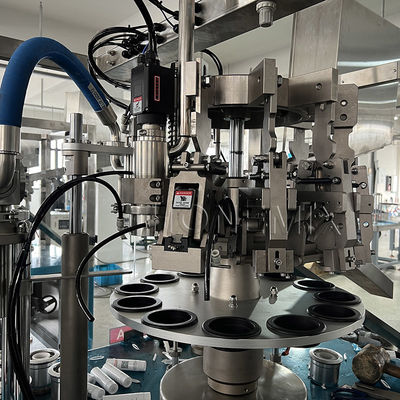 Machine à plier automatique pour le remplissage à la crème pour les tubes verticaux en aluminium