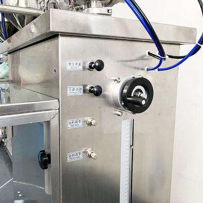 Machine de remplissage à piston verticale à commande pneumatique